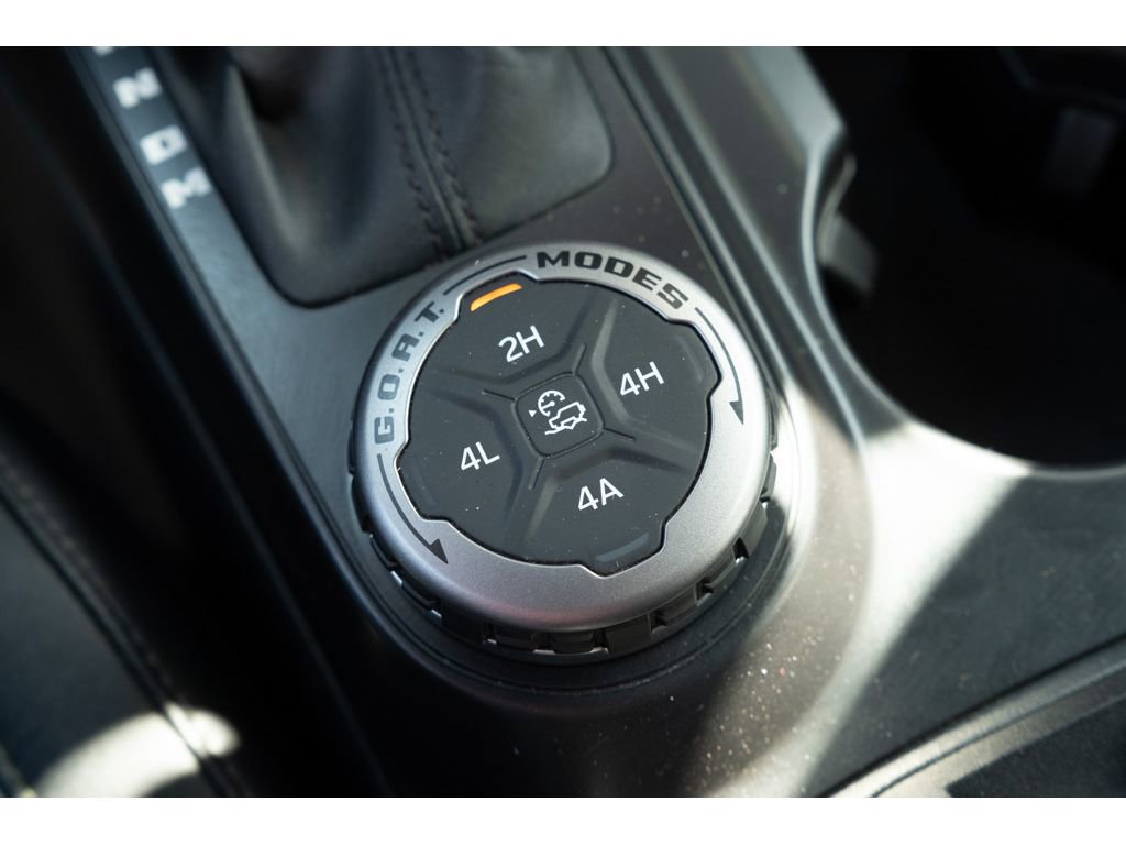 Used 2024 Ford Bronco Everglades image 18
