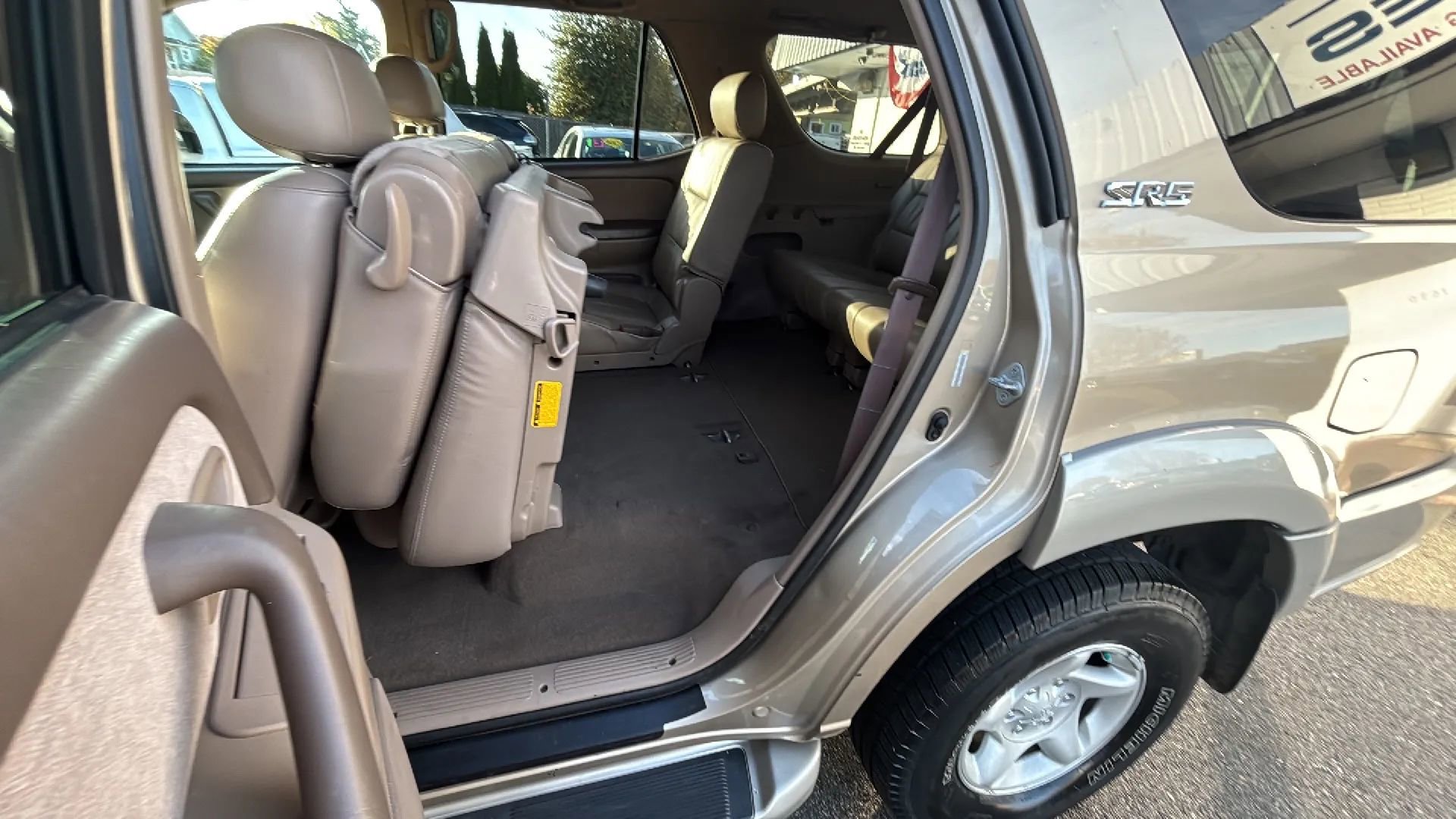 Used 2002 Toyota Sequoia SR5 image 23