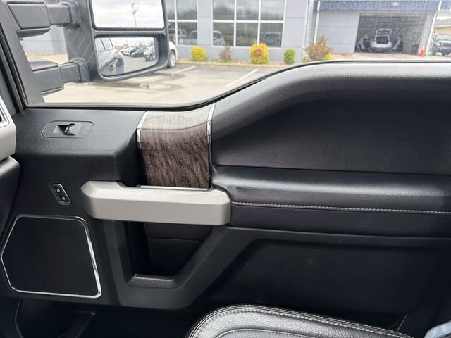 Used 2017 Ford F450 Lariat image 24