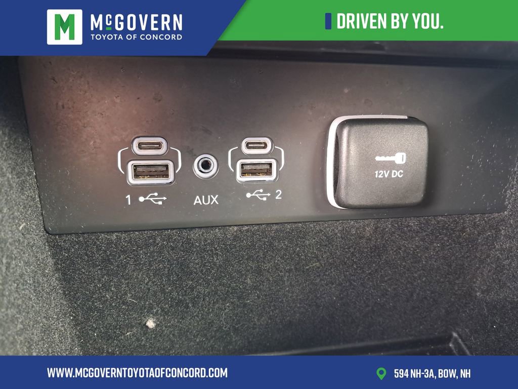 Used 2021 Jeep Grand Cherokee L Limited AWD/4WD image 32