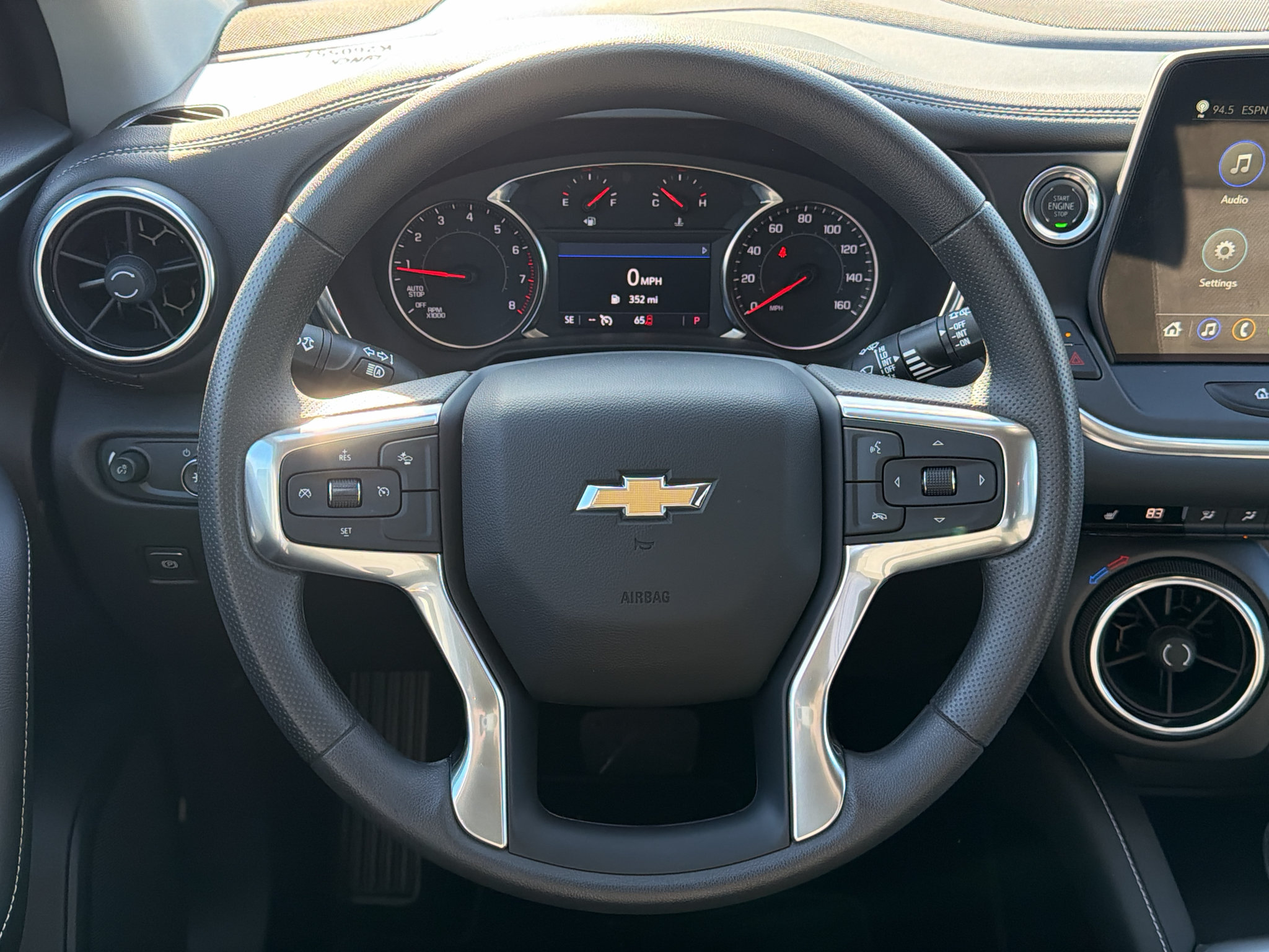 New 2026 Chevrolet Blazer LT w/ LPO, Black Sport Package AWD/4WD image 27