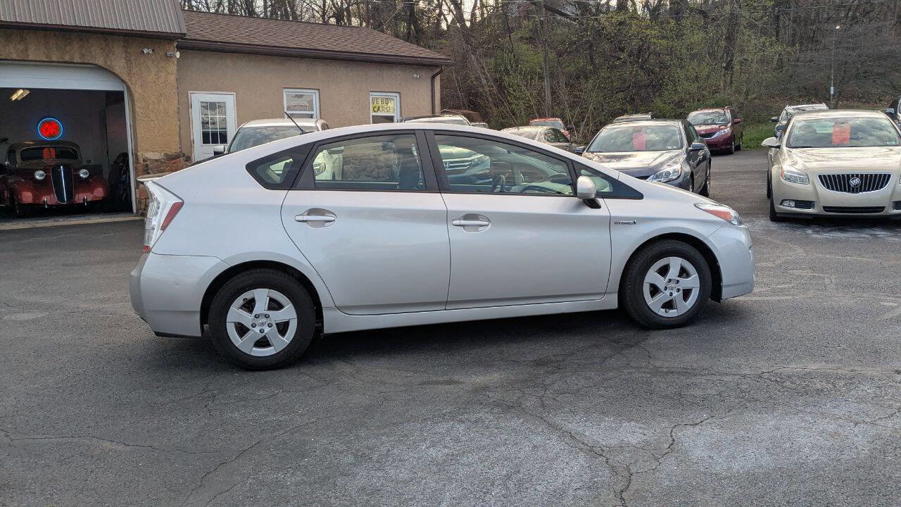 Used 2011 Toyota Prius Two image 27