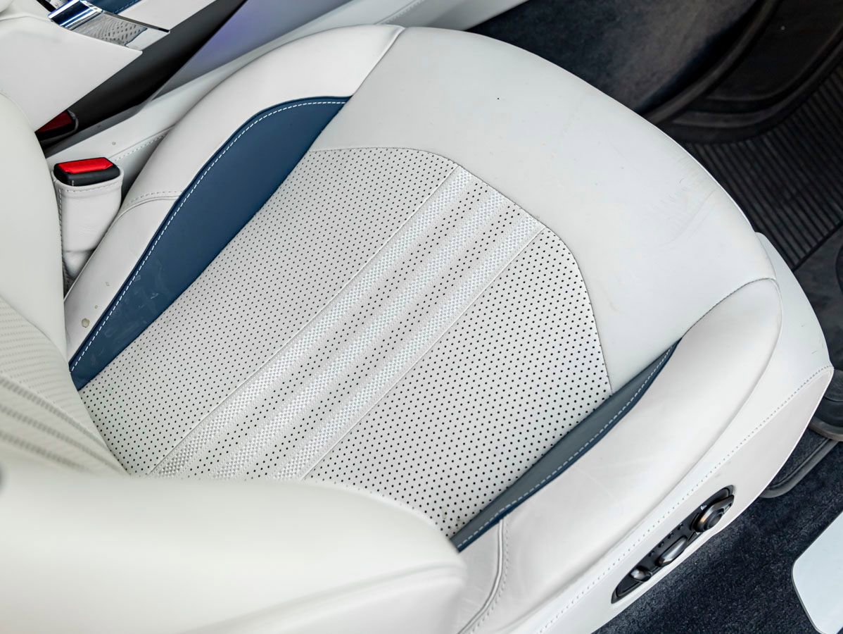 Used 2025 Aston Martin DBX 707 image 27