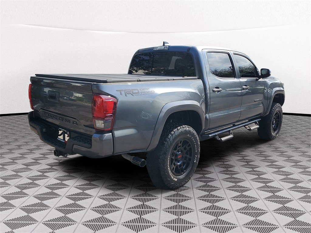 Used 2022 Toyota Tacoma SR5 w/ Technology Package image 6