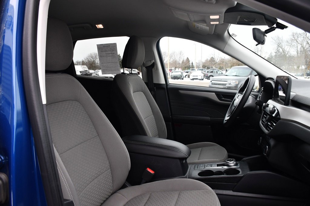 Used 2022 Ford Escape SE image 15