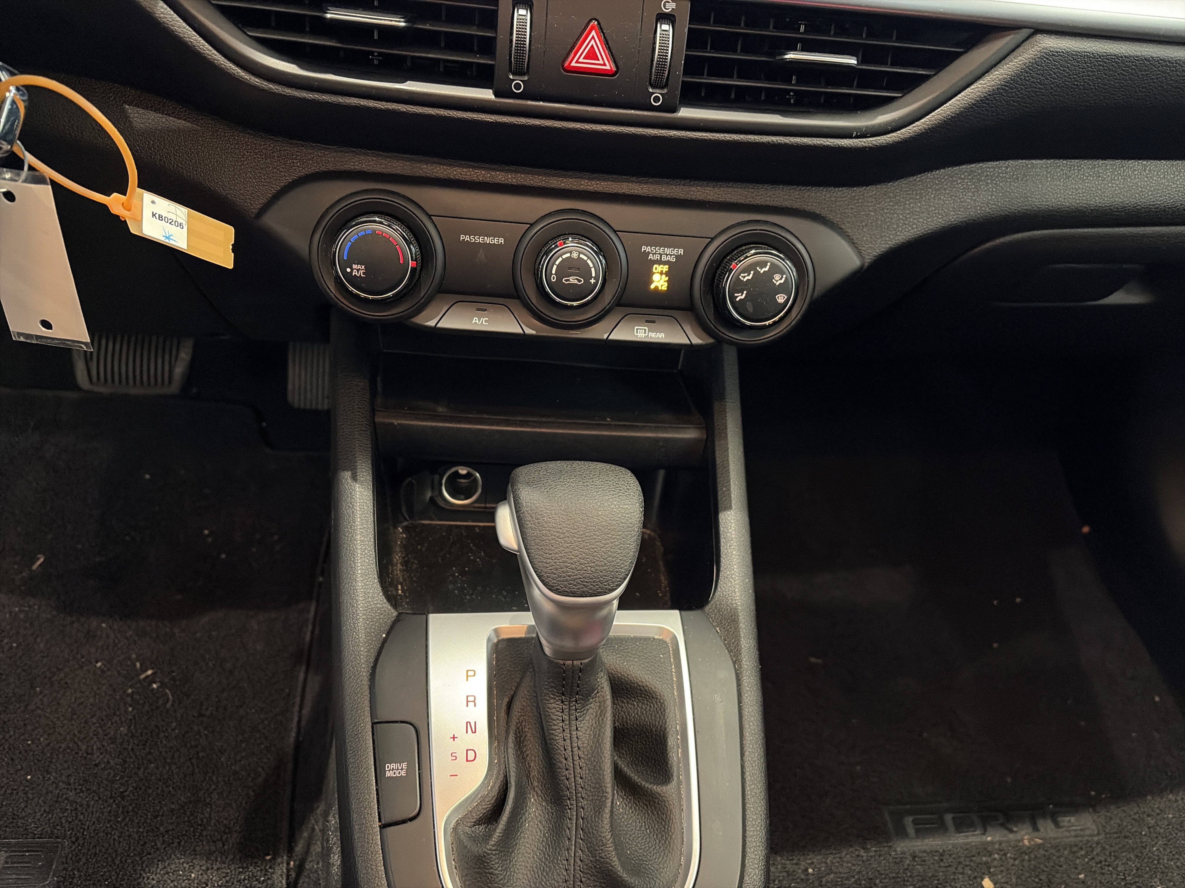 Used 2023 Kia Forte LXS image 27