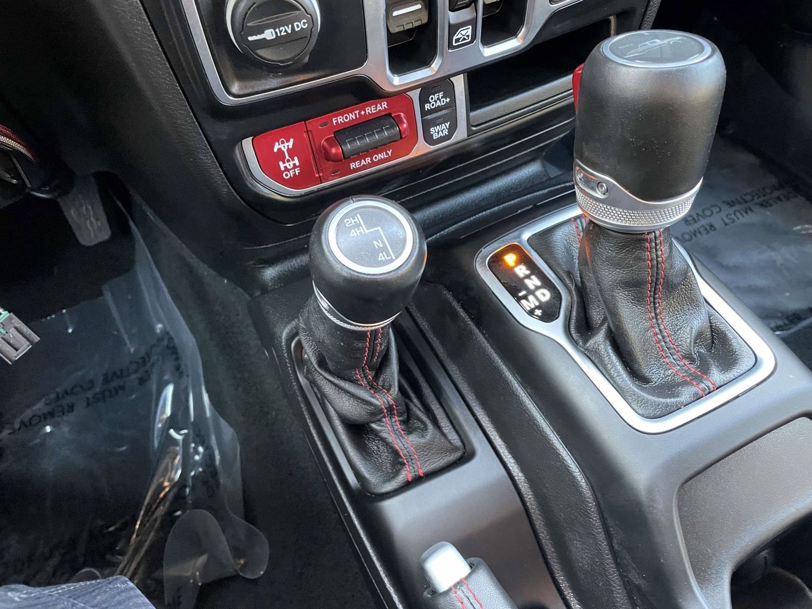 Used 2022 Jeep Gladiator Rubicon w/ LED Lighting Group AWD/4WD image 38