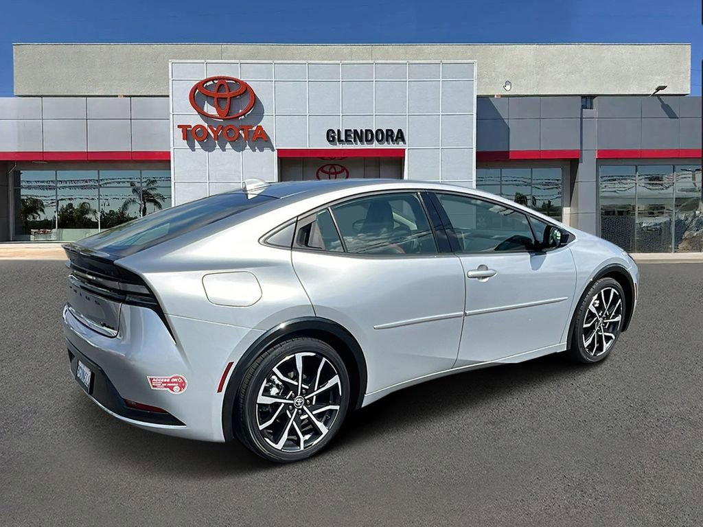 Used 2023 Toyota Prius Prime XSE Premium video 3