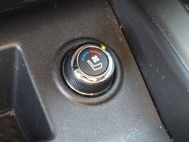 Used 2021 Nissan Titan Platinum Reserve w/ Moonroof Package image 17