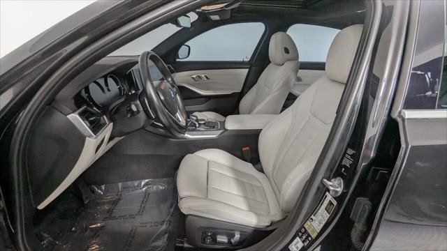 Used 2020 BMW 330i xDrive Sedan w/ Convenience Package image 14