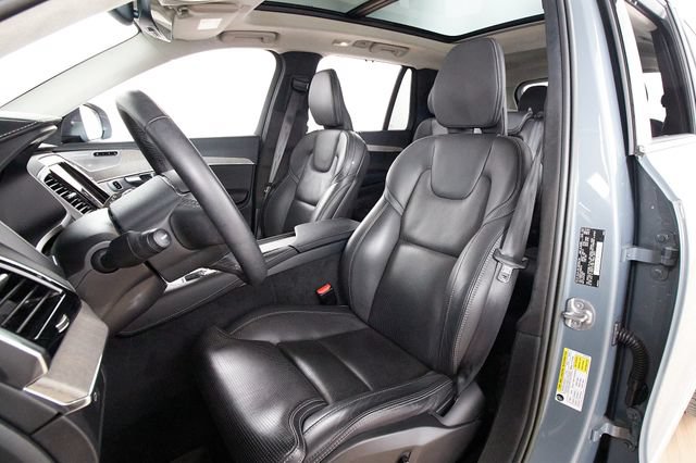 Certified 2023 Volvo XC90 B6 Ultimate w/ Lounge Package AWD/4WD image 19