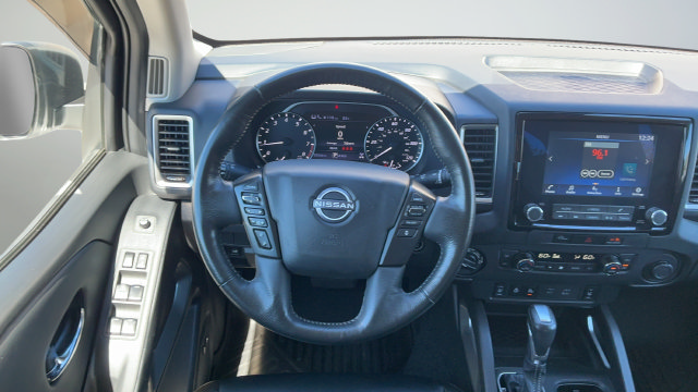 Used 2024 Nissan Frontier SL w/ Technology Package AWD/4WD image 10
