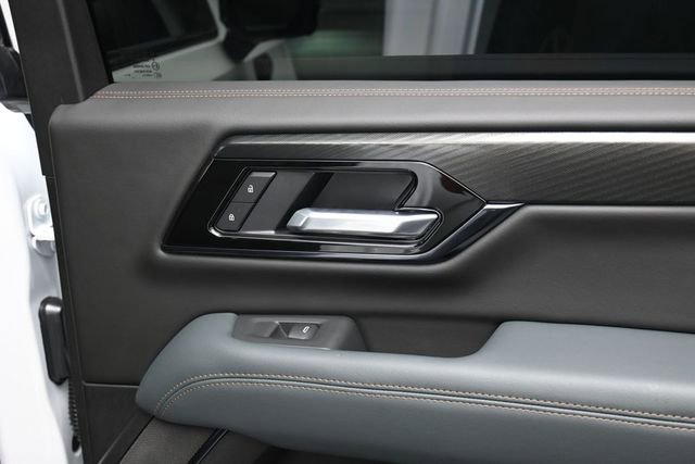 Used 2026 GMC Yukon AT4 w/ AT4 Premium Plus Package AWD/4WD image 33