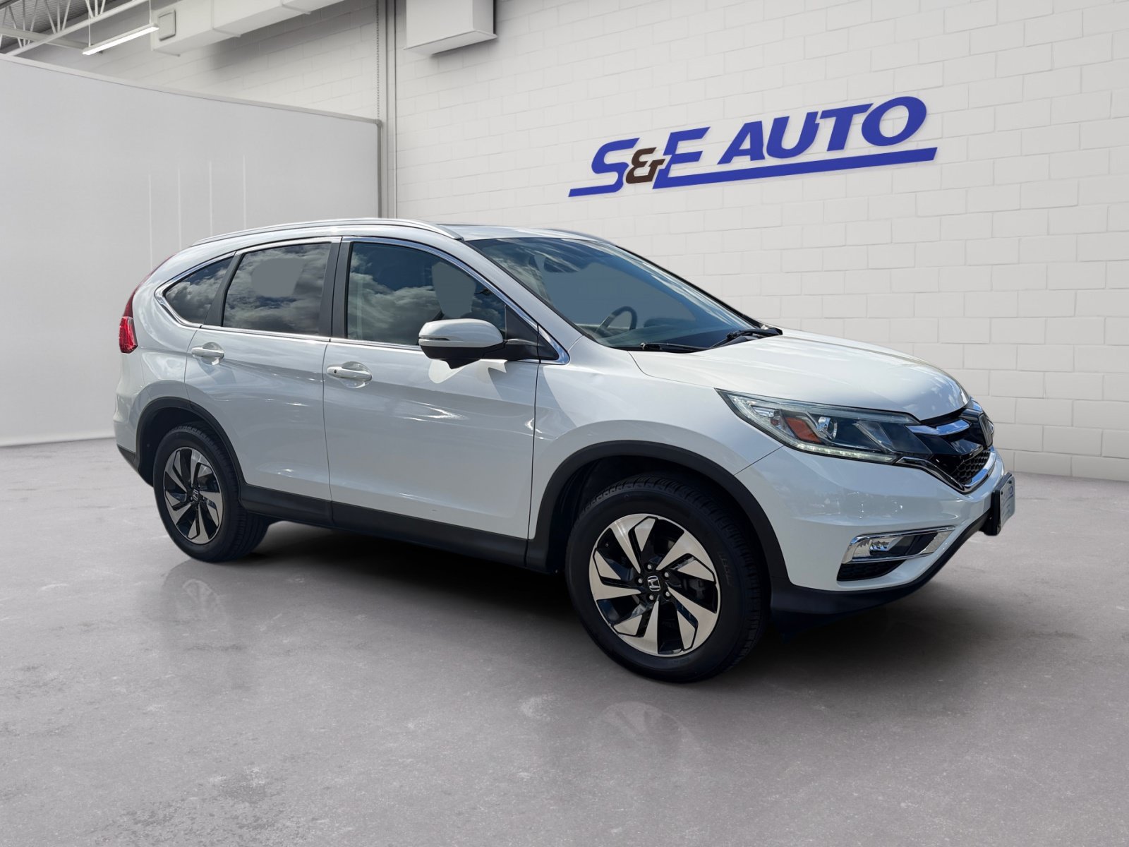 Used 2015 Honda CR-V Touring image 6