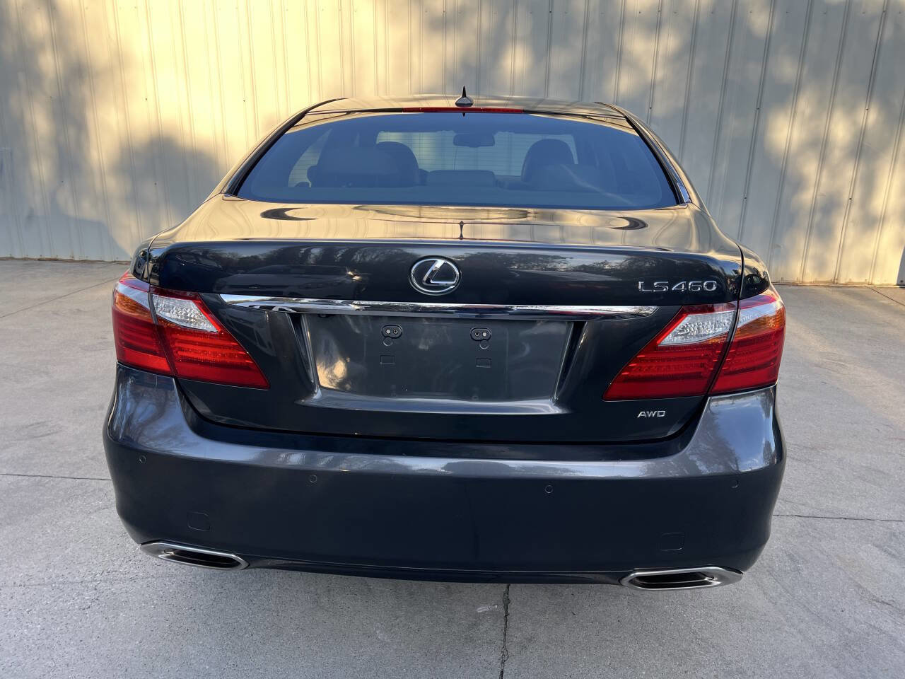 Used 2011 Lexus LS 460 AWD w/ Comfort Pkg image 4