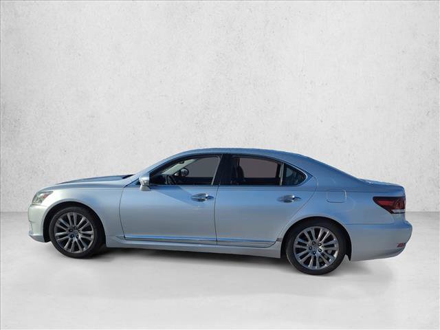 Used 2013 Lexus LS 460 w/ Ultra Luxury Pkg image 6