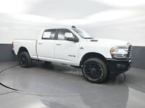 Used 2023 RAM 2500 Laramie AWD/4WD image 3
