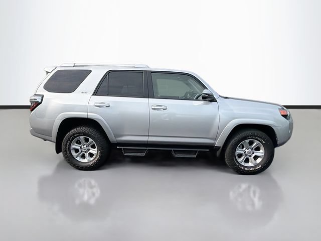 Used 2017 Toyota 4Runner SR5 Premium AWD/4WD image 8