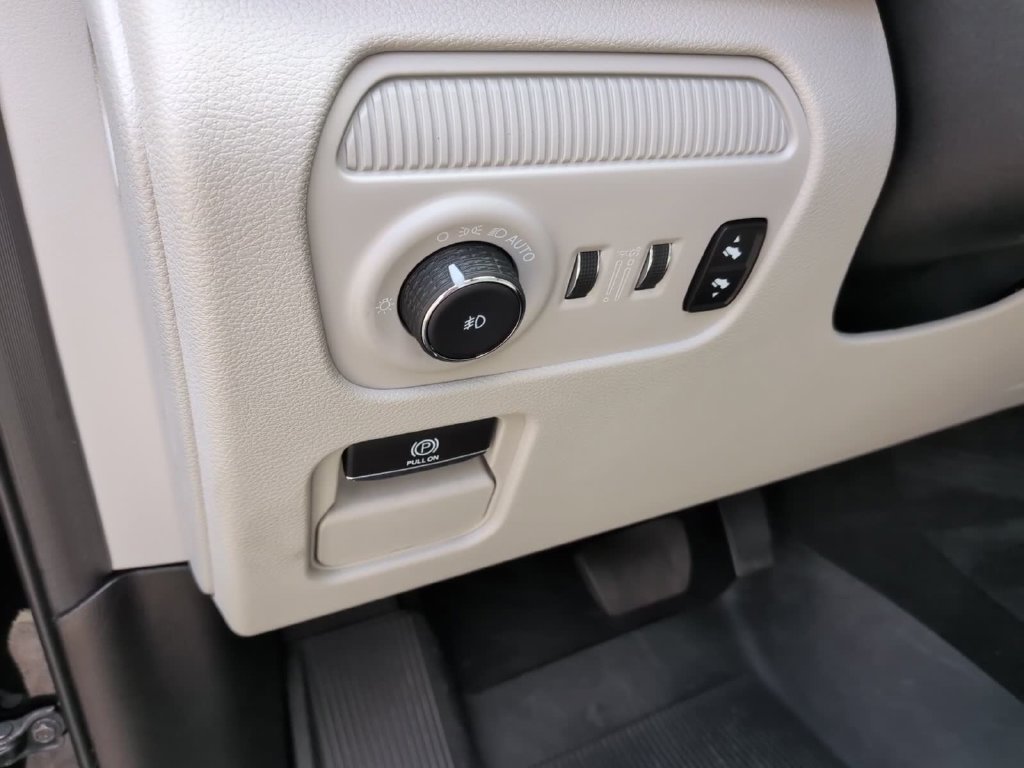 New 2024 Jeep Wagoneer Series II w/ Premium Group I AWD/4WD image 23