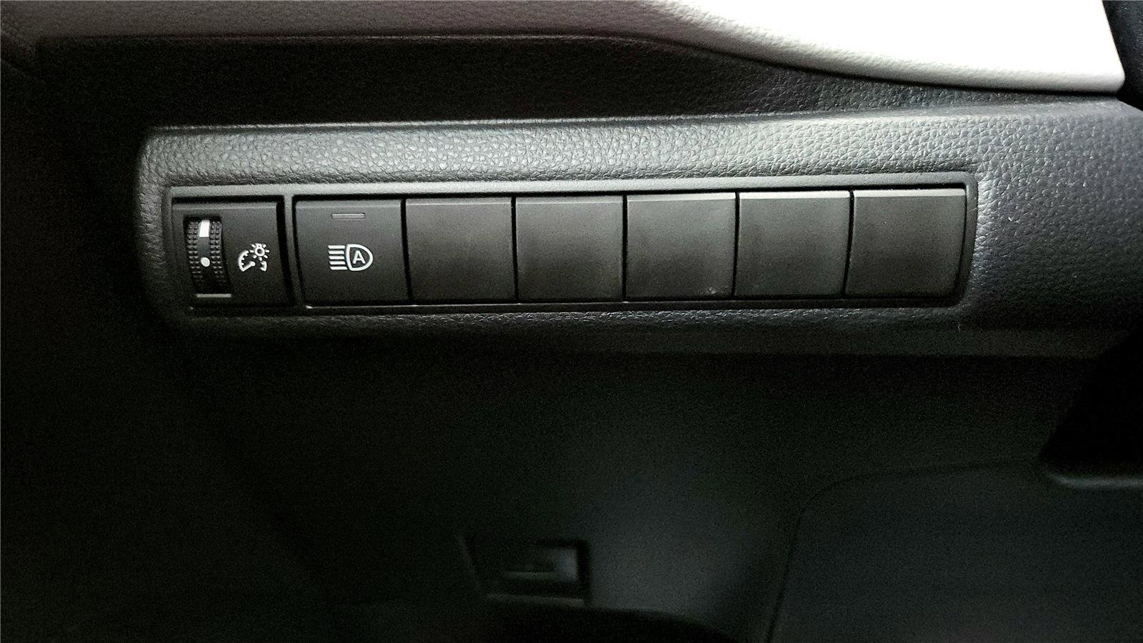 Certified 2025 Toyota Corolla LE w/ LE Premium Package image 32