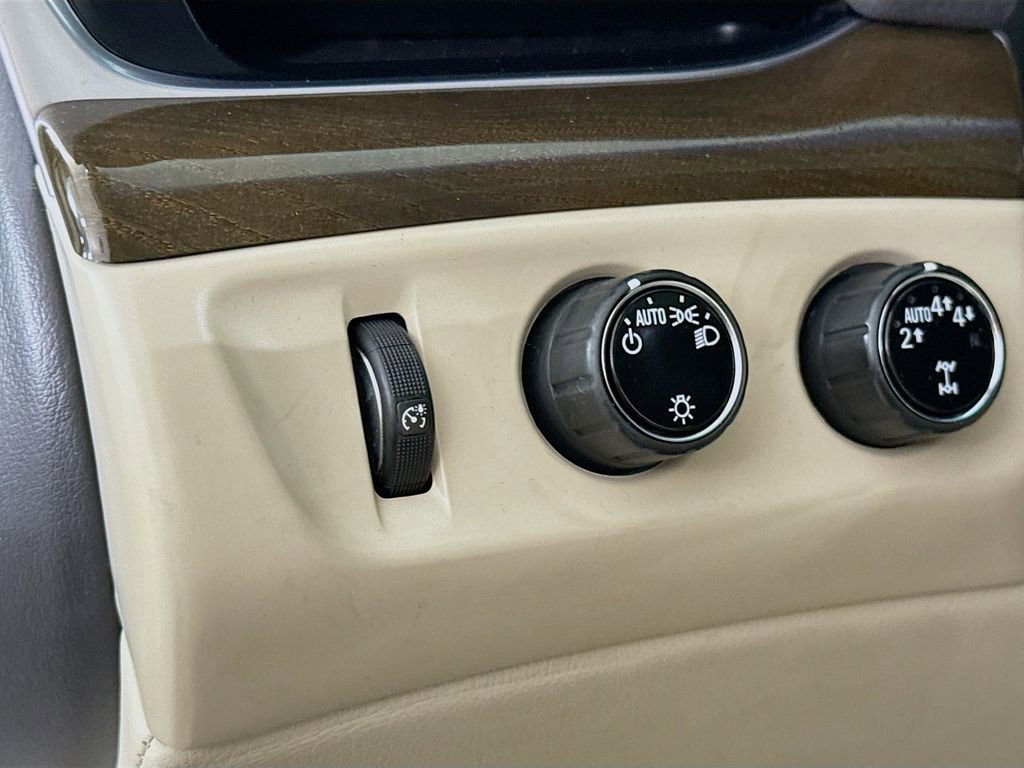 Used 2020 Cadillac Escalade Luxury image 19