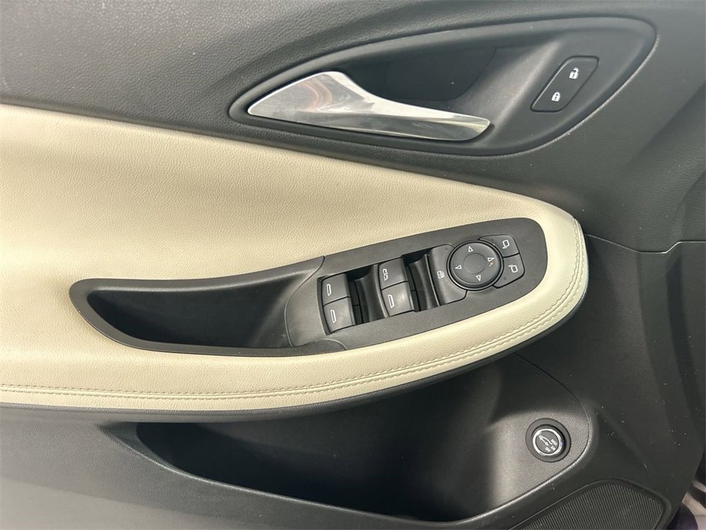 Used 2021 Buick Encore GX Select w/ Experience Buick Package image 13