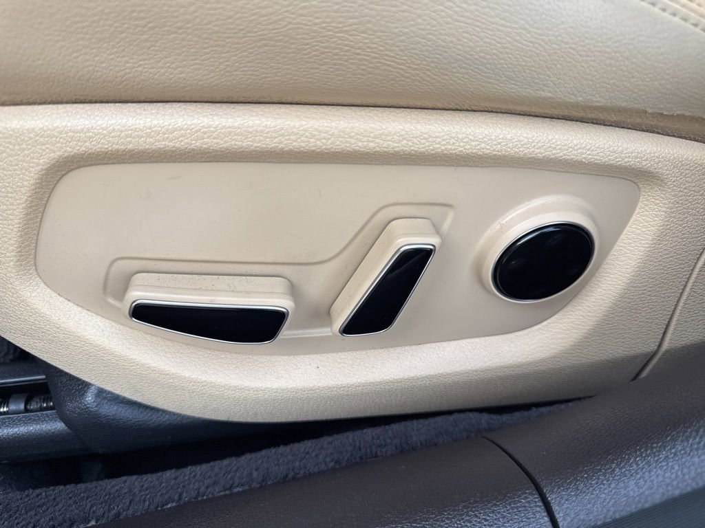 Used 2017 Genesis G80 3.8 image 20