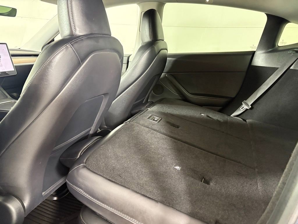 Used 2023 Tesla Model Y Long Range image 31