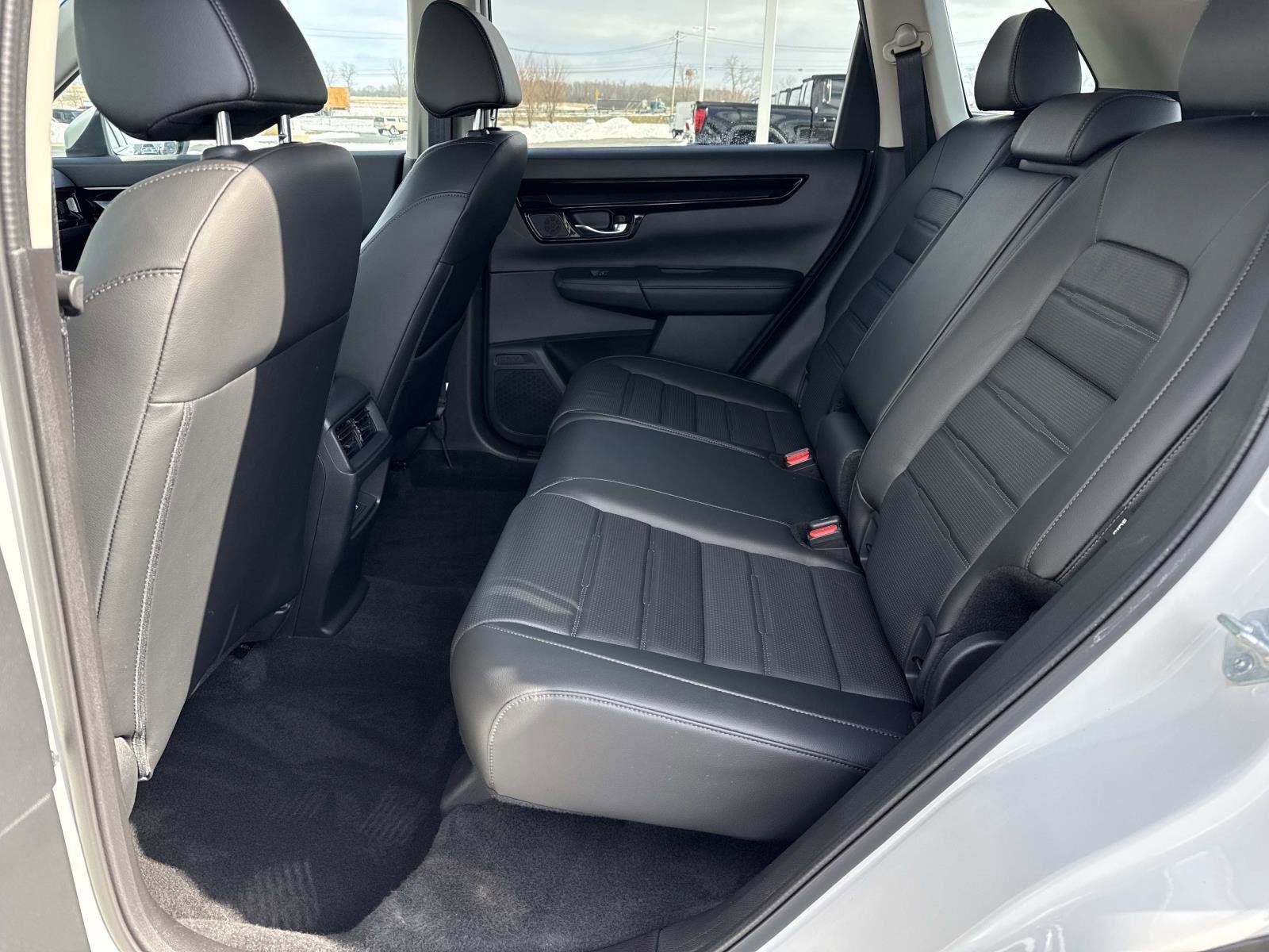 Used 2025 Honda CR-V EX-L image 22