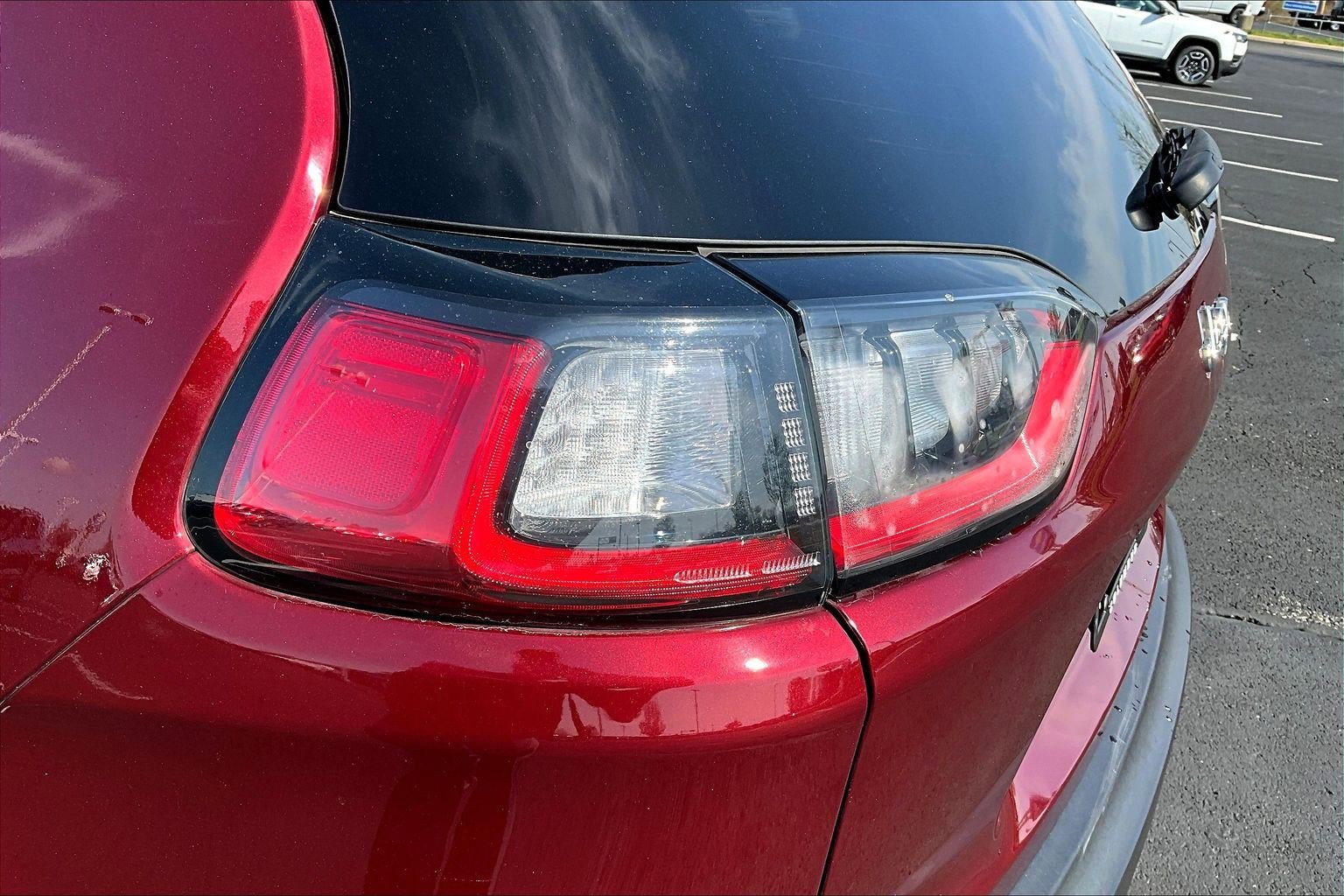 Used 2021 Jeep Cherokee Latitude Lux w/ Comfort/Convenience Group image 23