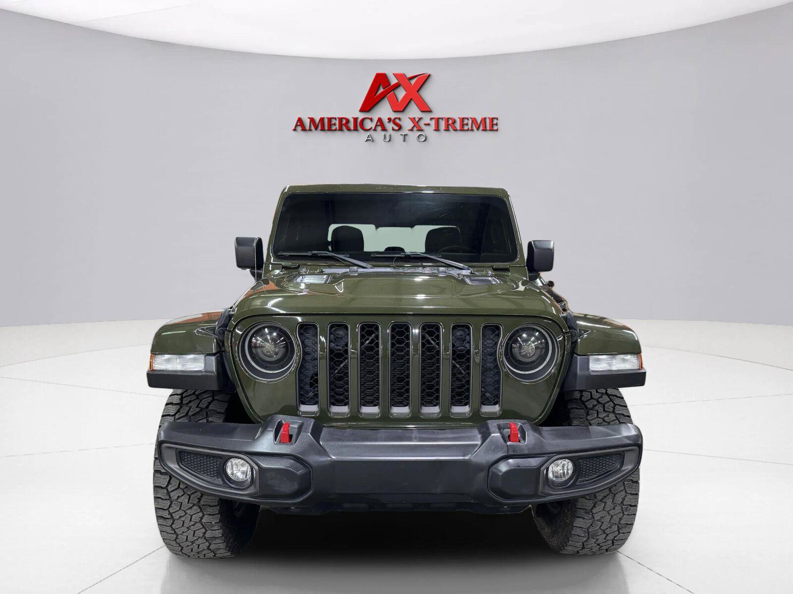 Used 2021 Jeep Gladiator Rubicon w/ Trailer Tow Package AWD/4WD image 9
