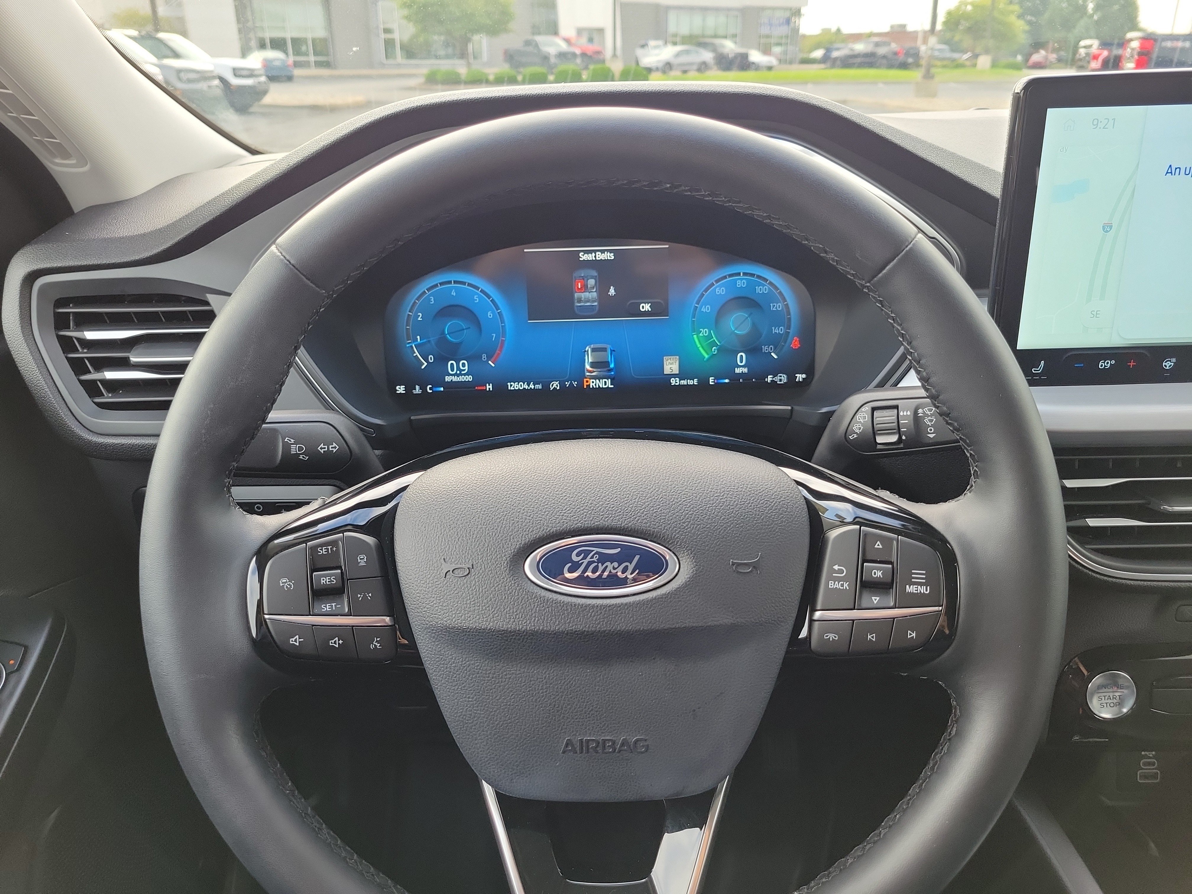 Used 2025 Ford Escape Platinum AWD/4WD image 24