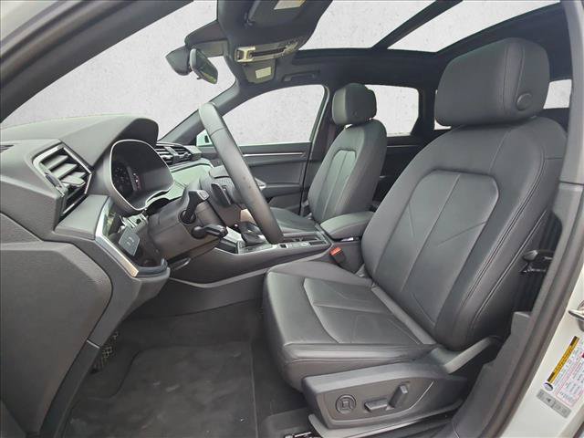 Used 2025 Audi Q3 2.0T Premium AWD/4WD image 16