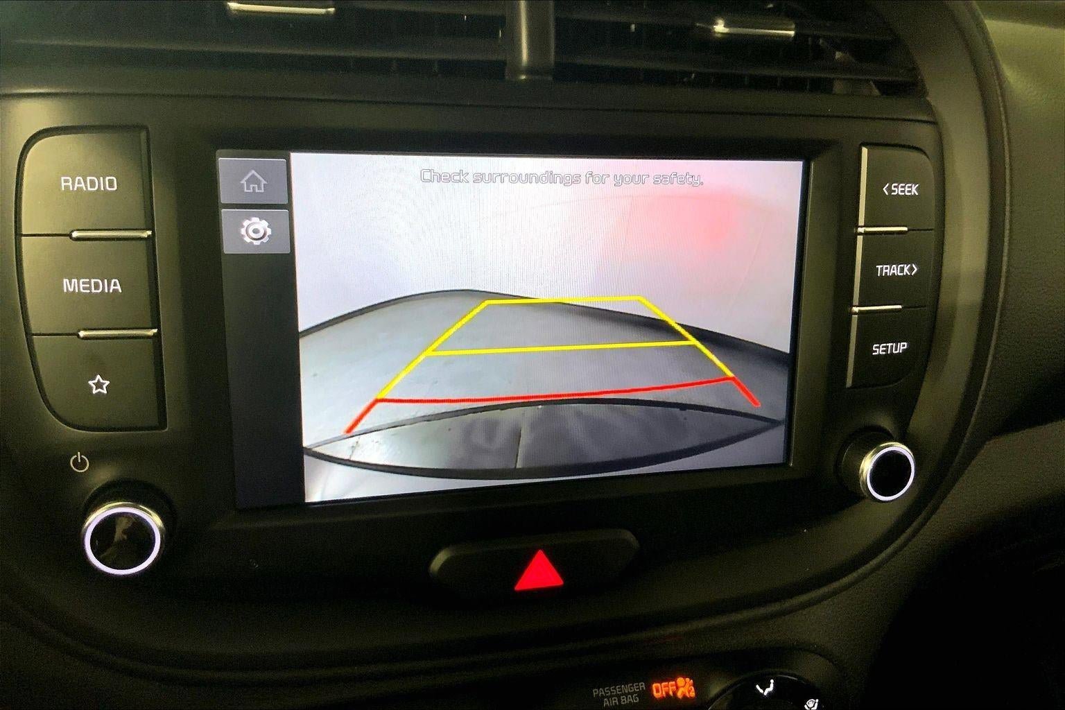 Used 2025 Kia Soul LX w/ LX Technology Package FWD image 21