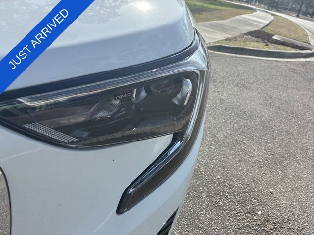 Used 2020 GMC Terrain Denali w/ Denali Premium Package FWD image 10