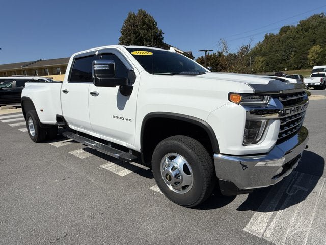 Used 2022 Chevrolet Silverado 3500 LTZ w/ LTZ Convenience Package AWD/4WD image 3