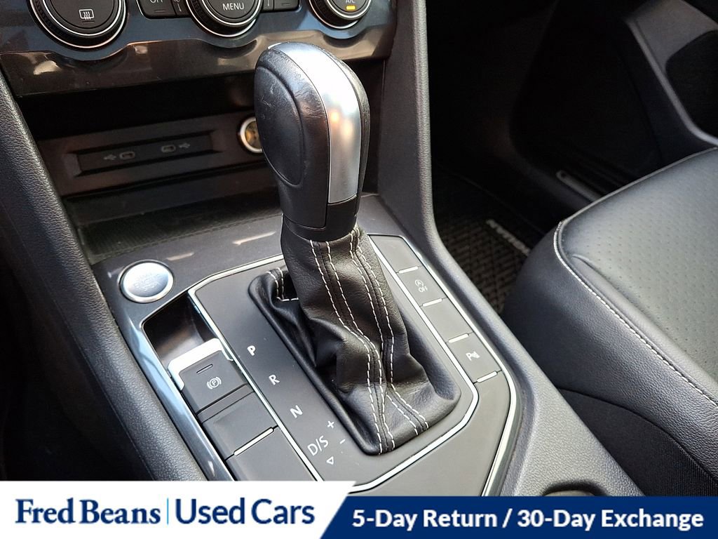 Used 2021 Volkswagen Tiguan SE R-Line image 17