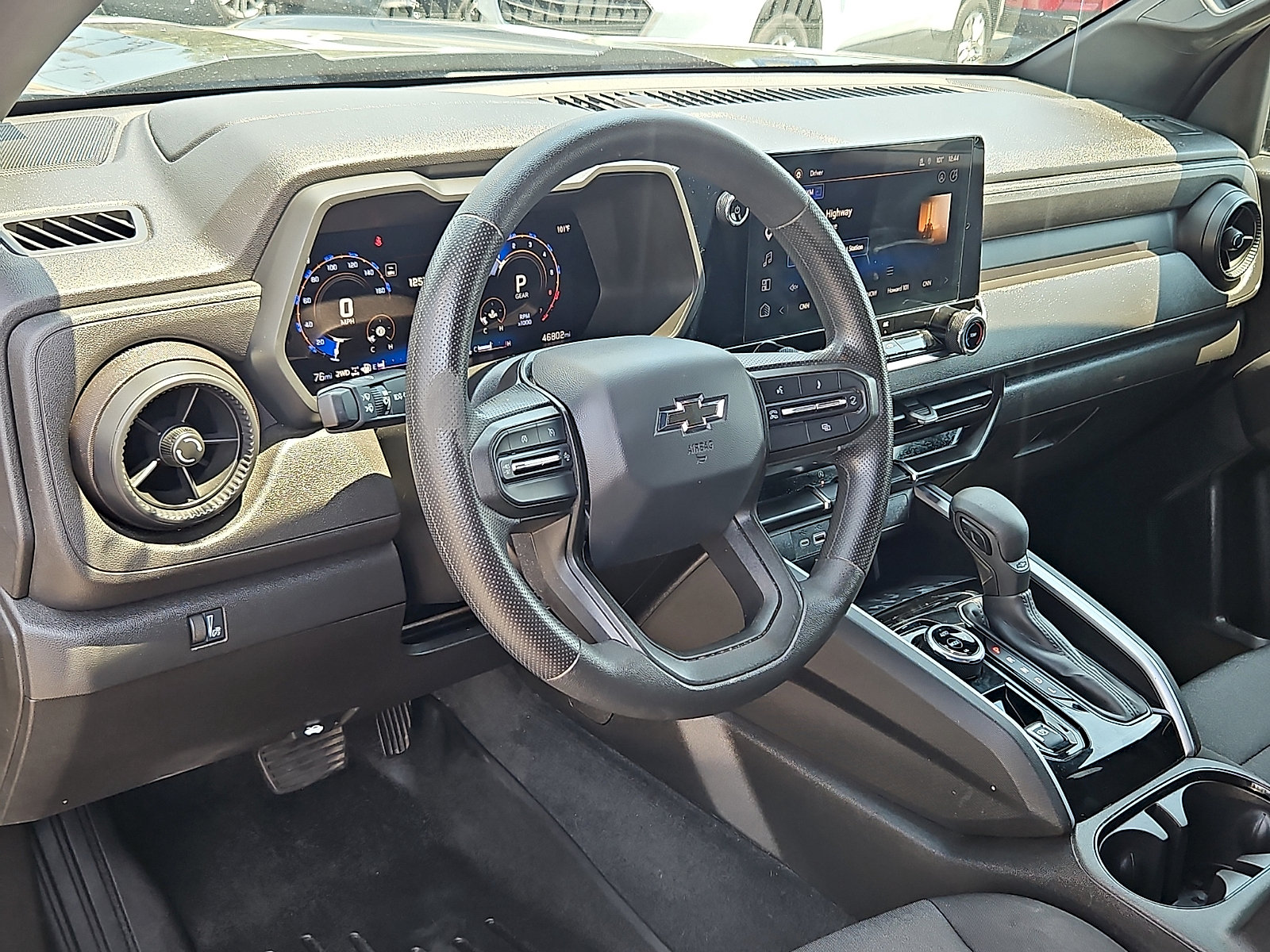 Used 2024 Chevrolet Colorado Trail Boss AWD/4WD image 25