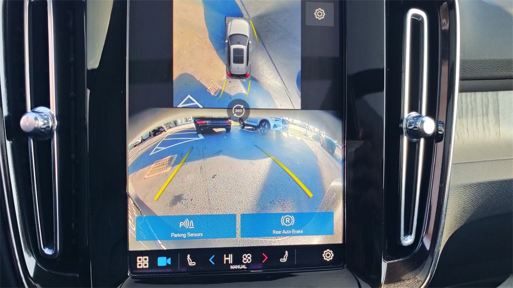 Certified 2025 Volvo XC40 B5 Plus image 20