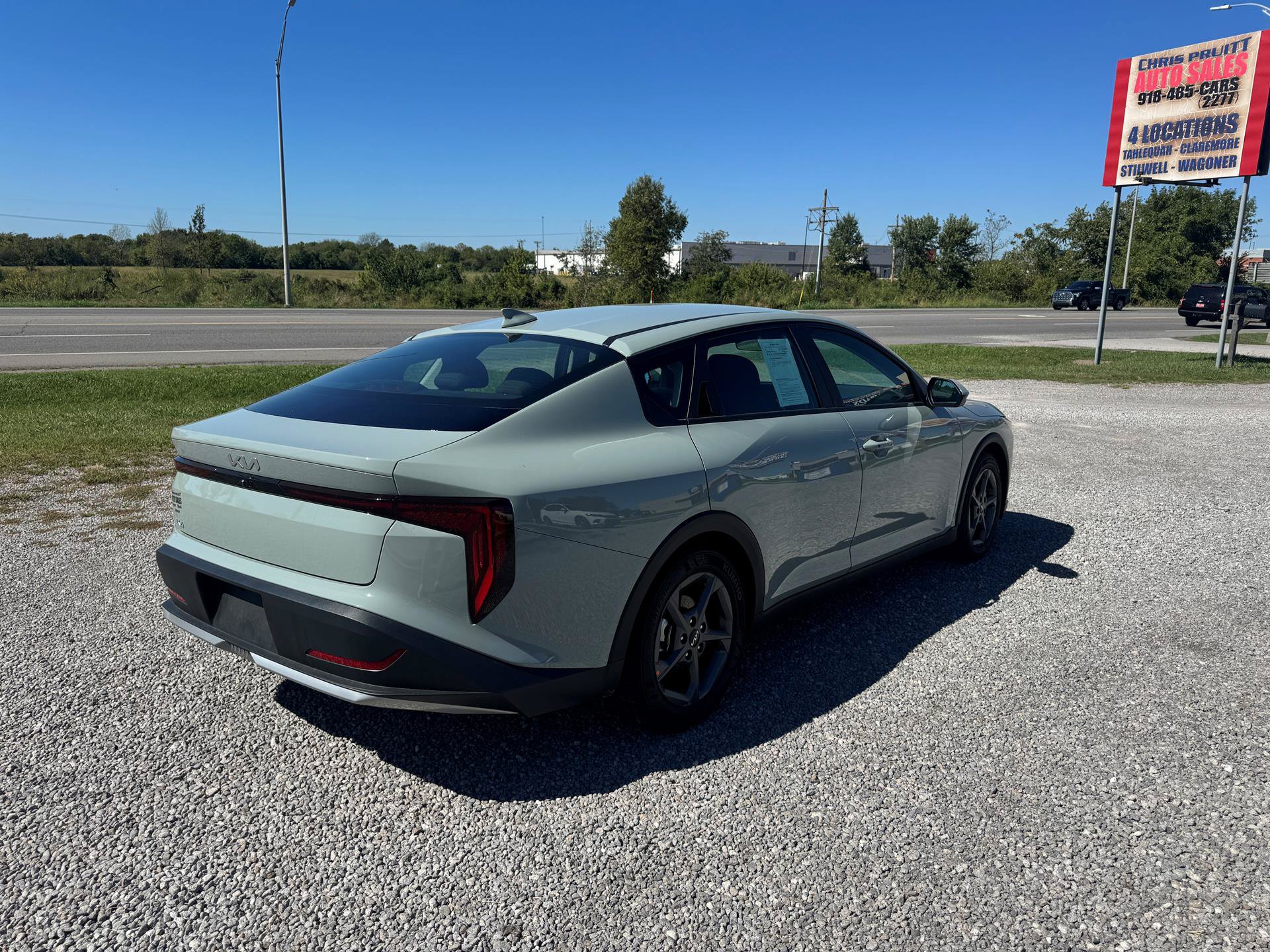 Used 2026 Kia K4 FWD image 3