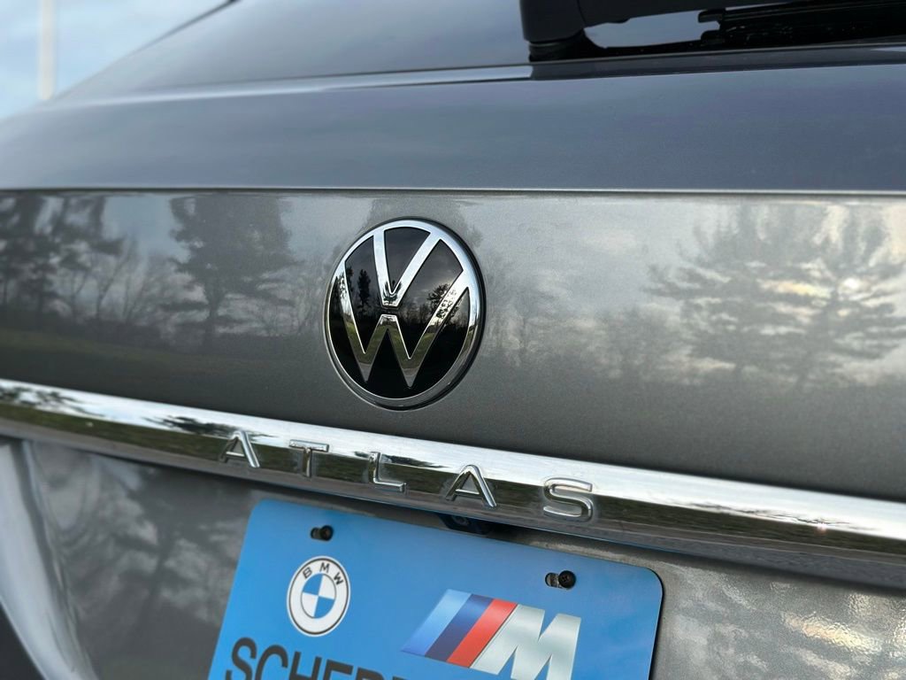 Used 2020 Volkswagen Atlas Cross Sport SE w/ Panoramic Sunroof Package image 13