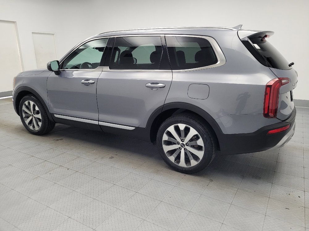 Used 2020 Kia Telluride S FWD image 3