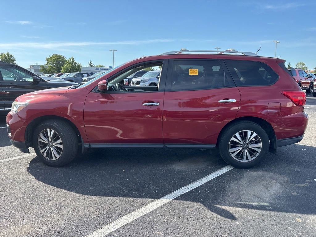 Used 2017 Nissan Pathfinder SL w/ Cargo Package AWD/4WD image 6