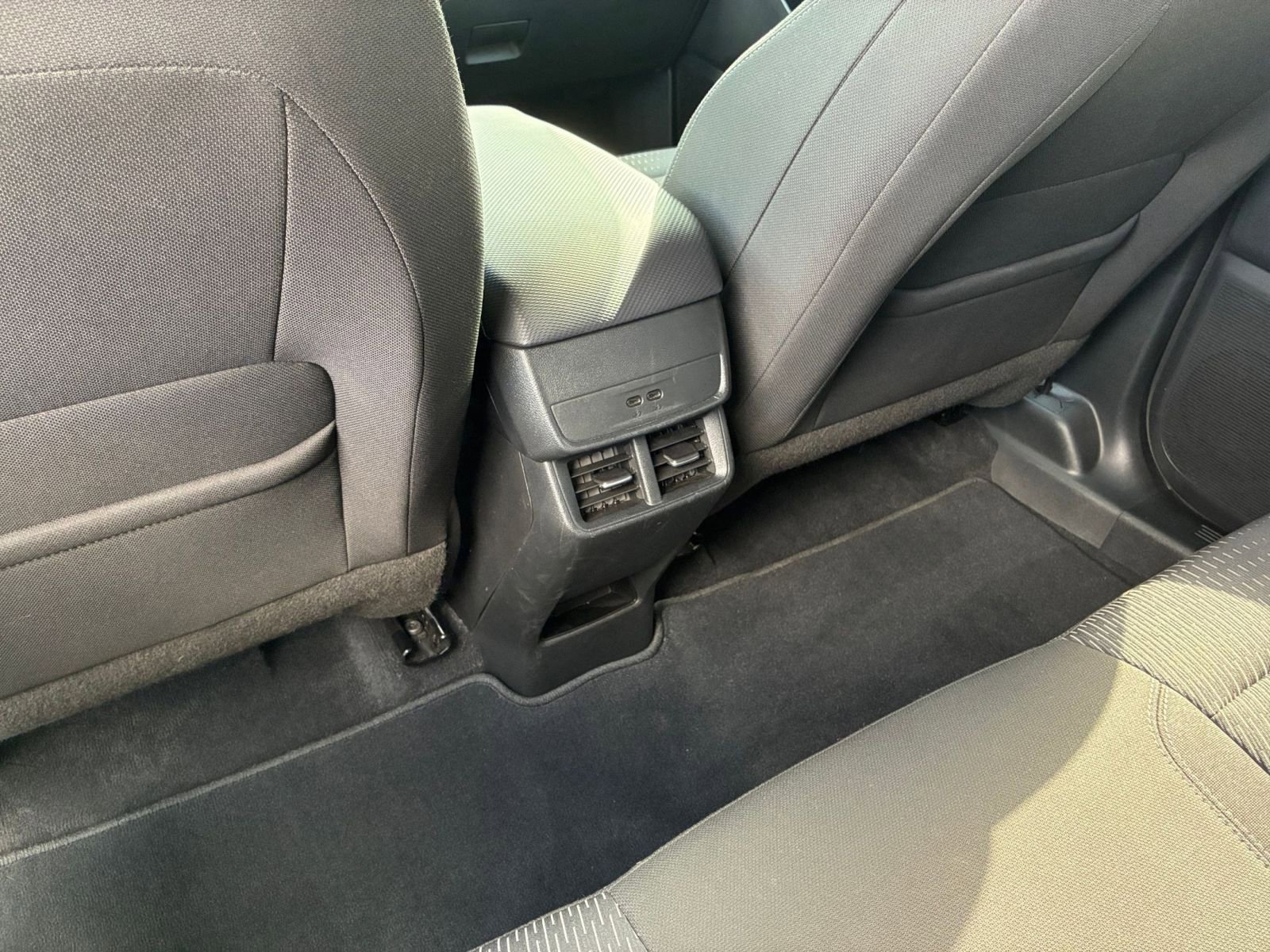 Used 2025 Chevrolet Equinox LT AWD/4WD image 18