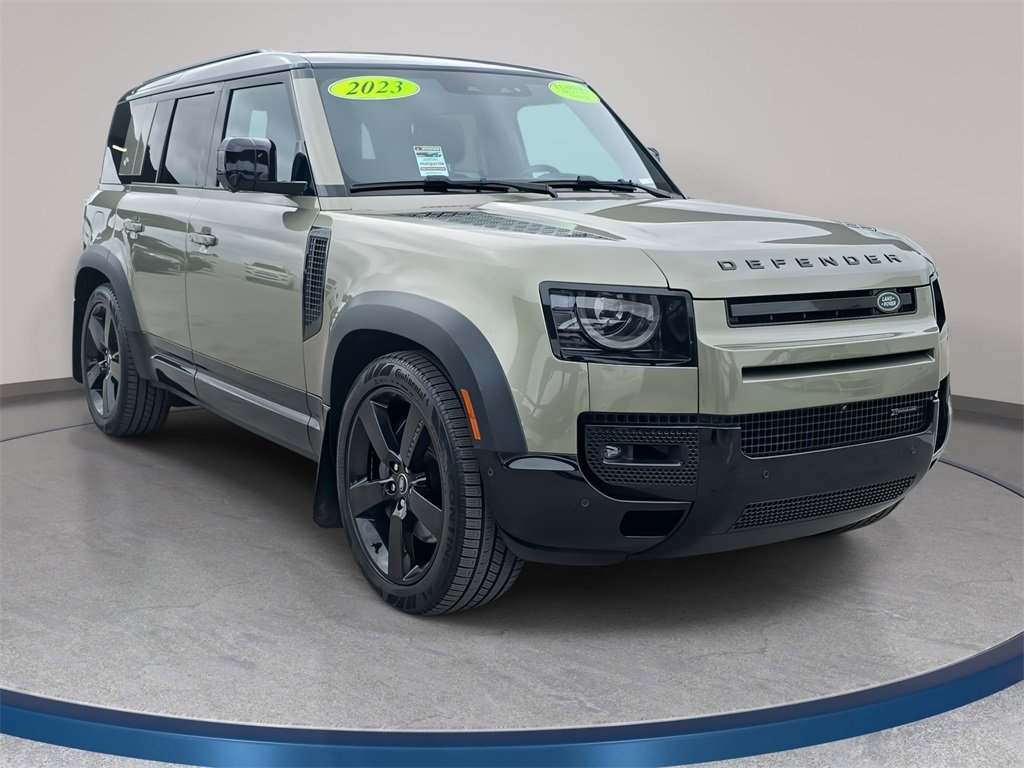 Used 2023 Land Rover Defender 110 X-Dynamic SE image 3