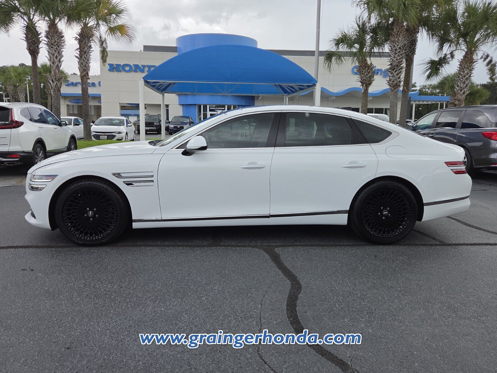 Used 2022 Genesis G80 2.5T w/ Advanced Package AWD/4WD image 2