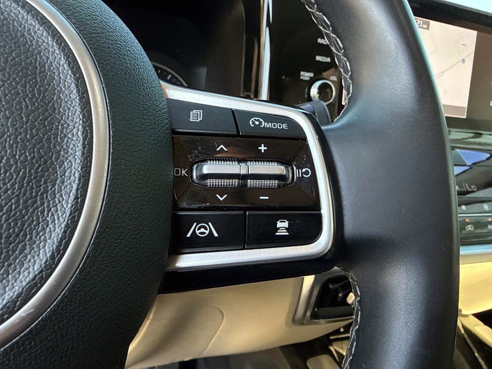 Used 2022 Kia Sorento SX AWD/4WD image 33