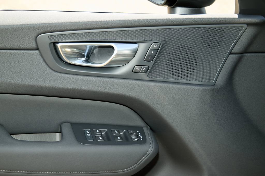 New 2026 Volvo XC60 T8 Plus w/ Climate Package image 11