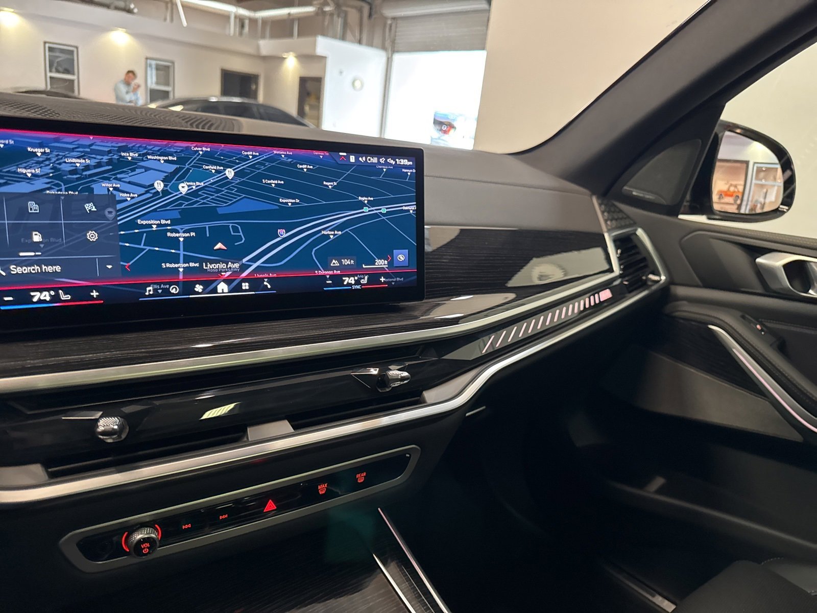 Used 2025 BMW X5 M60i image 34