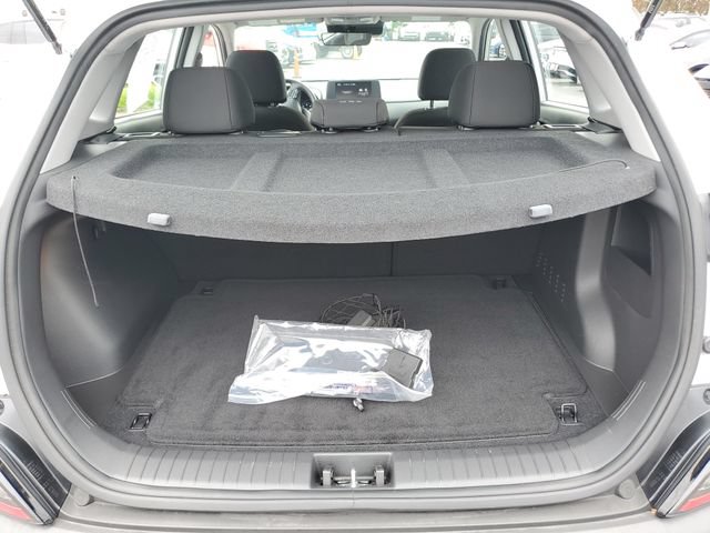 Certified 2023 Hyundai Kona SE w/ Cargo Package AWD/4WD image 9